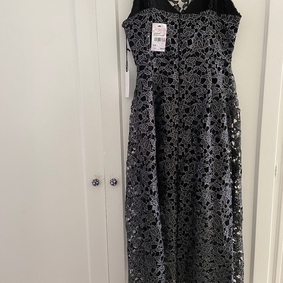 ASTR A-Line Midi Lace Dress Black - L - Picture 4 of 6